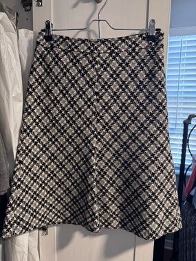 LOFT Black & White Houndstooth A-Line Skirt